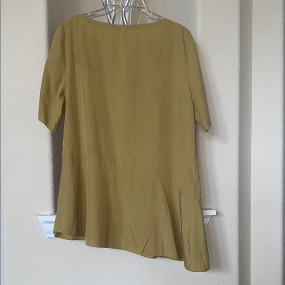 Eileen Fisher Women's Asymmetrical Olive Green Top Size M - Picture 9 of 11